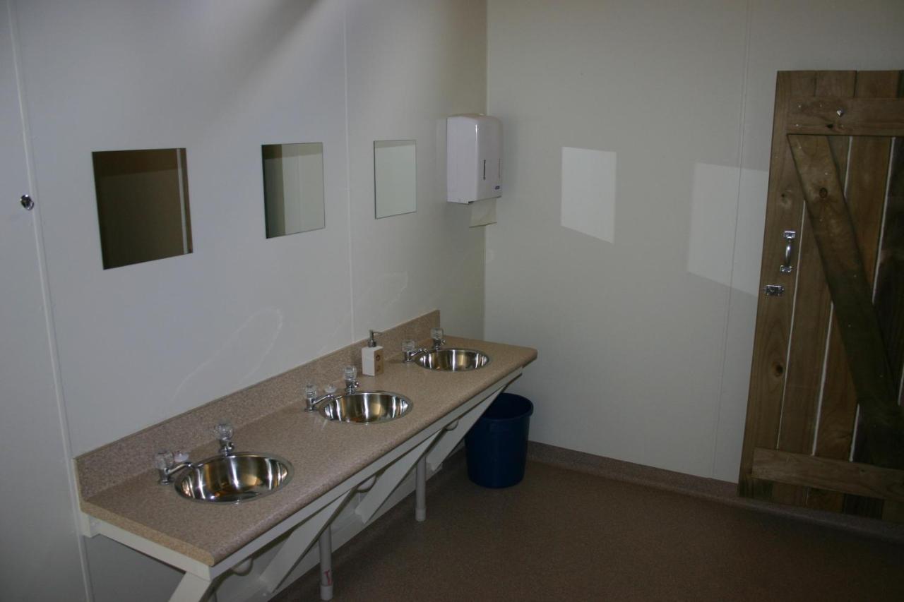Martinborough Top 10 Holiday Park Экстерьер фото